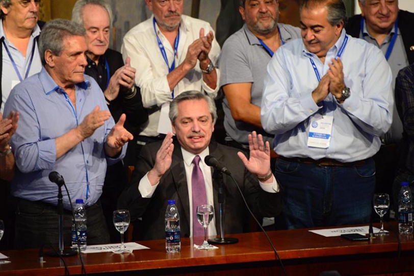 Encuentro en la CGT del presidente electo, Alberto Fernández, con los dirigentes sindicales