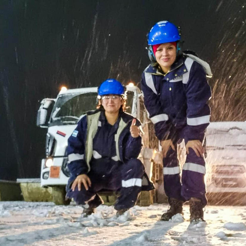 Incorporación de mujeres conductoras en los pozos petroleros de Santa Cruz