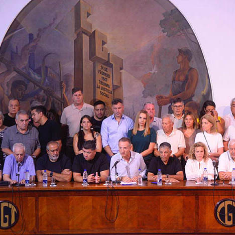 Reuni&oacute;n en la CGT