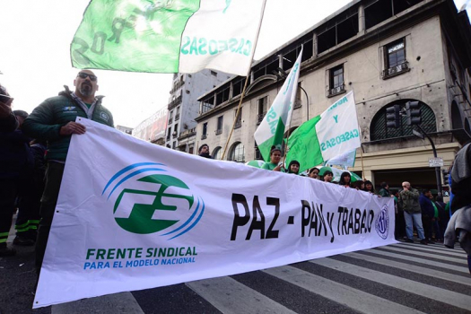 Marcha al Congreso desde la iglesia de San Cayetano